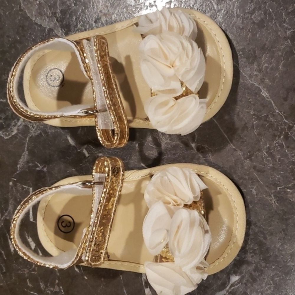 Little girls soft sole sandals size 3